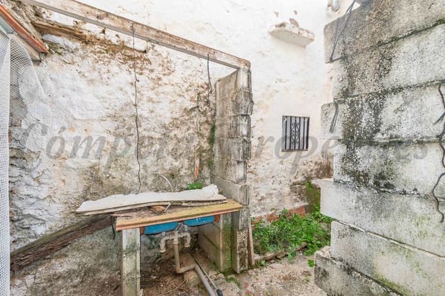 3 soverom Hus til salgs i Sedella - € 41 000 (Ref: 7822987)