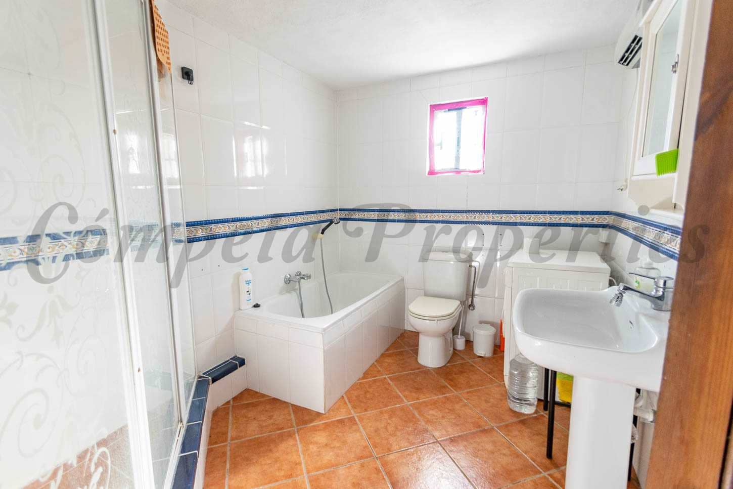 5 bedroom Finca/Country House for sale in Torrox with pool garage - € 535,000 (Ref: 7881627)