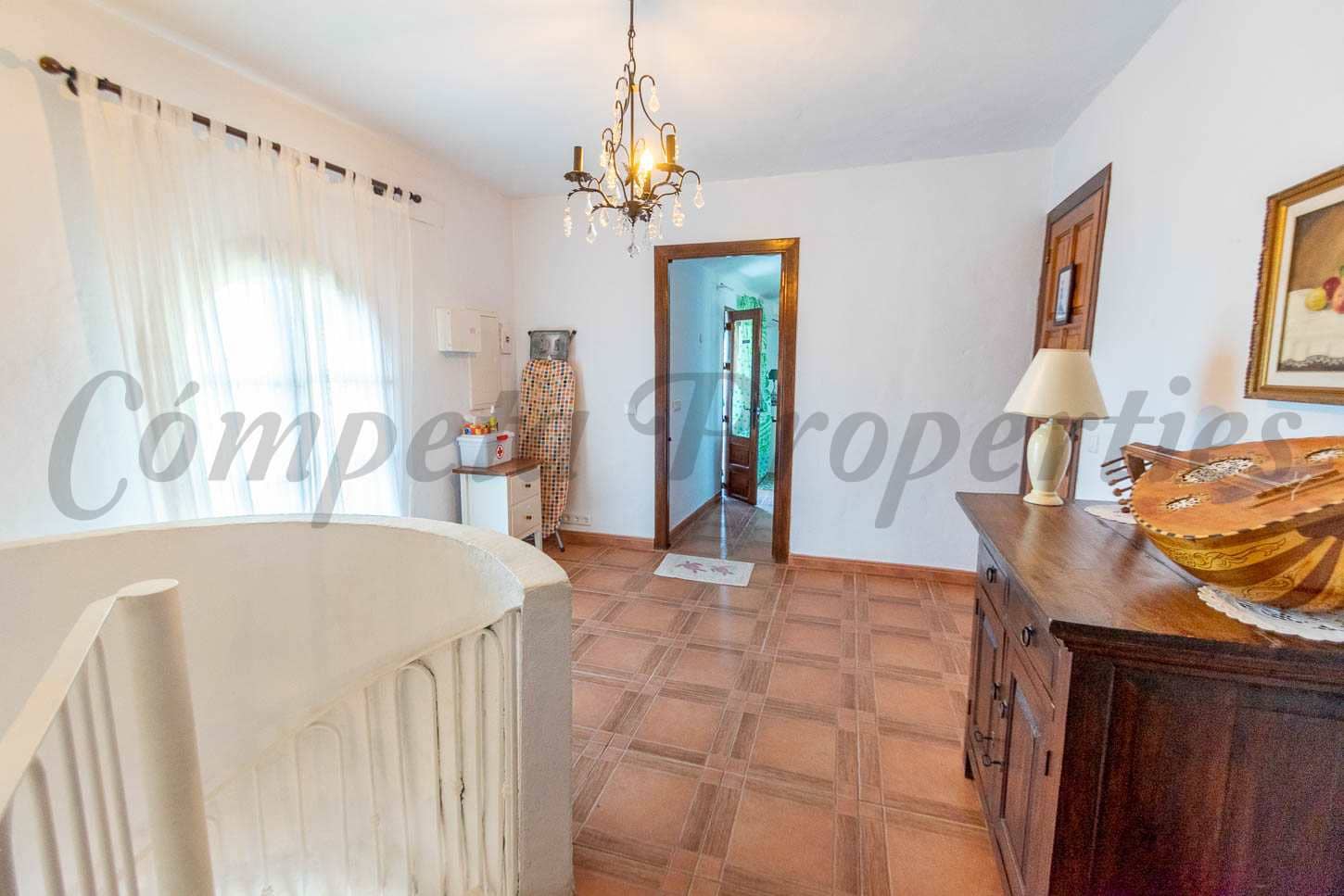 3 makuuhuone Maalaistalo myytävänä paikassa Torrox mukana uima-altaan 
autotalli - 490 000 € (Ref: 7881627)