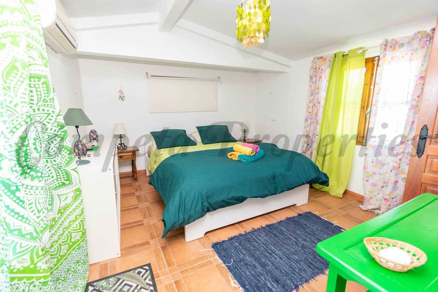 3 makuuhuone Maalaistalo myytävänä paikassa Torrox mukana uima-altaan 
autotalli - 490 000 € (Ref: 7881627)