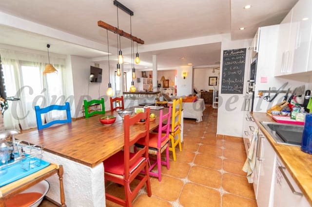 3 sovrum Finca/Hus på landet till salu i Torrox med pool garage - 490 000 € (Ref: 7881627)