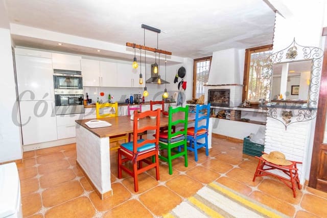 3 sovrum Finca/Hus på landet till salu i Torrox med pool garage - 490 000 € (Ref: 7881627)