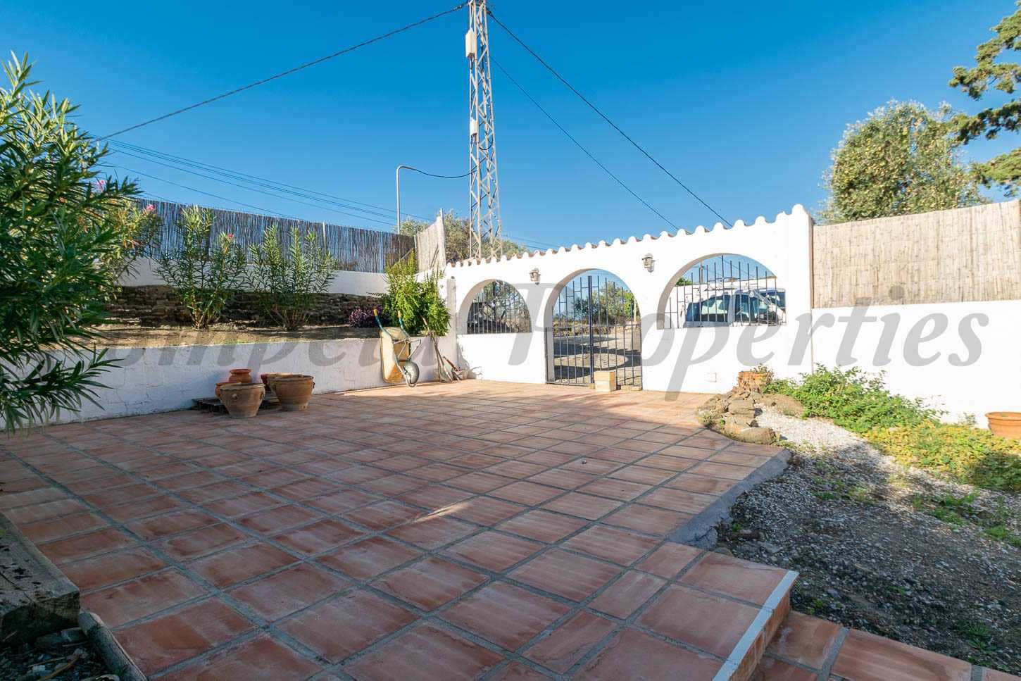 3 makuuhuone Maalaistalo myytävänä paikassa Torrox mukana uima-altaan 
autotalli - 490 000 € (Ref: 7881627)