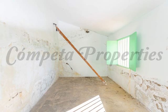 Finca/Landhuis te koop in Cómpeta - € 80.000 (Ref: 7912904)