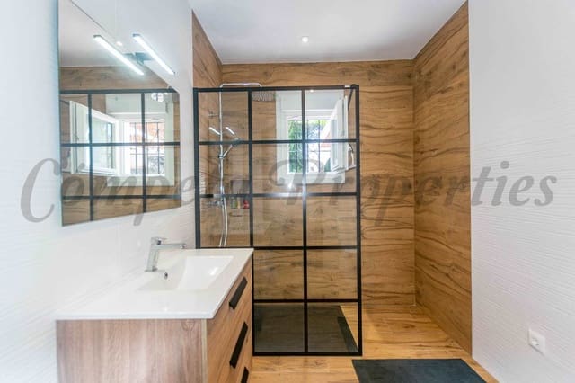 4 bedroom Finca/Country House for holiday rental in Torrox with pool - € 1,125 (Ref: 7985506)