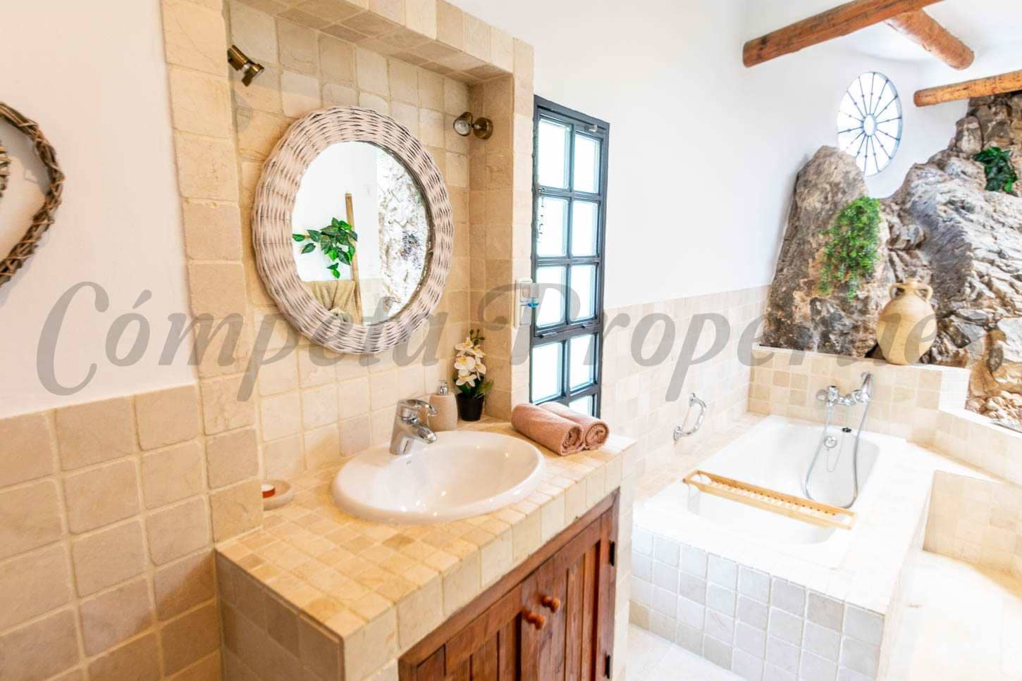 4 soveværelse Finca/Landehus til leje i Competa med swimmingpool - € 2.250 (Ref: 7985522)