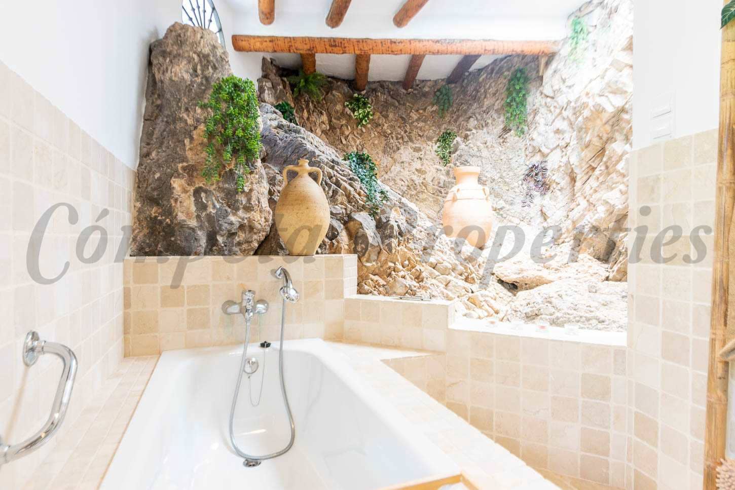 4 soveværelse Finca/Landehus til leje i Competa med swimmingpool - € 2.250 (Ref: 7985522)