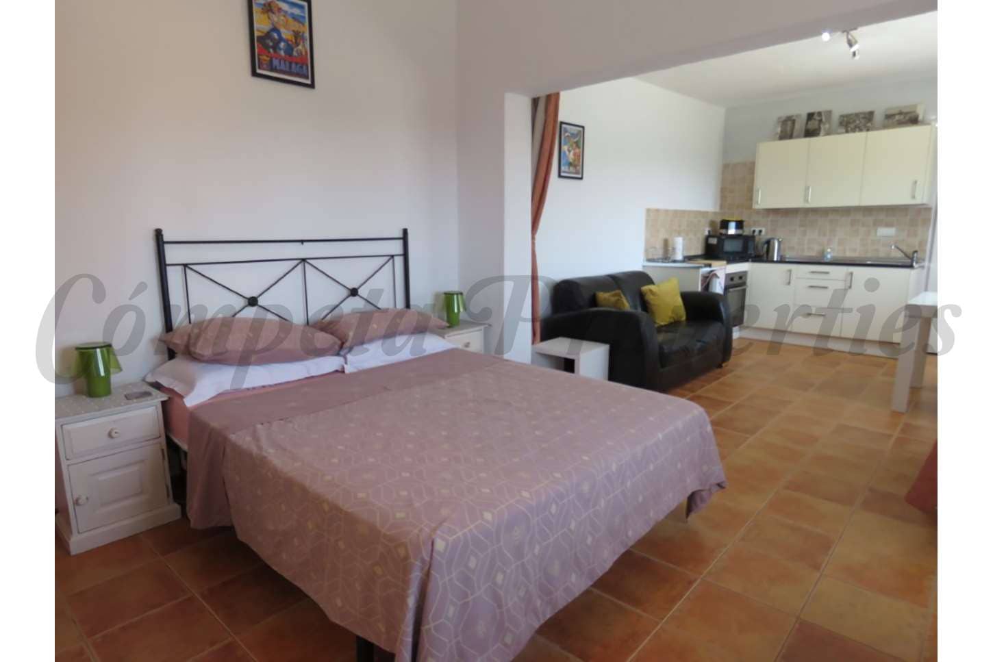 3 makuuhuone Maalaistalo lomavuokrausta paikassa Competa mukana uima-altaan 
autotalli - 1 050 € (Ref: 7985538)