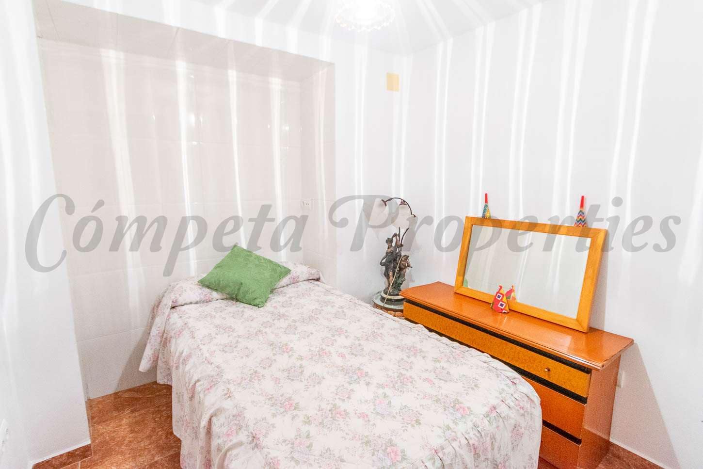 7 slaapkamer Huis te koop in Competa - € 750.000 (Ref: 7985550)