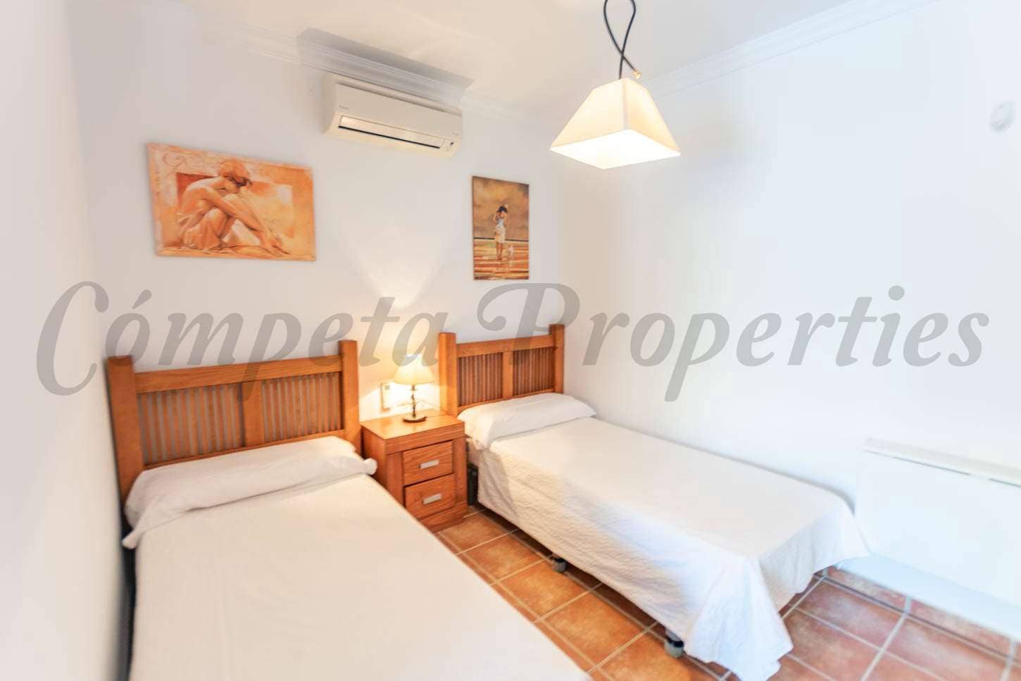 2 makuuhuone Maalaistalo lomavuokrausta paikassa Competa mukana uima-altaan - 900 € (Ref: 7985557)