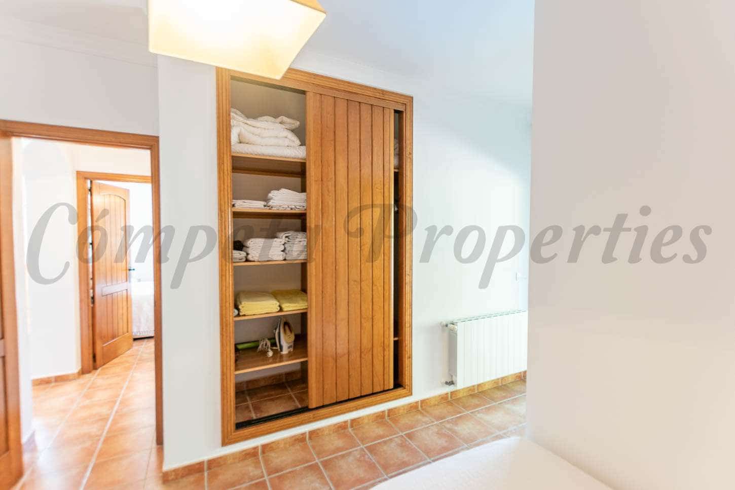 2 makuuhuone Maalaistalo lomavuokrausta paikassa Competa mukana uima-altaan - 900 € (Ref: 7985557)