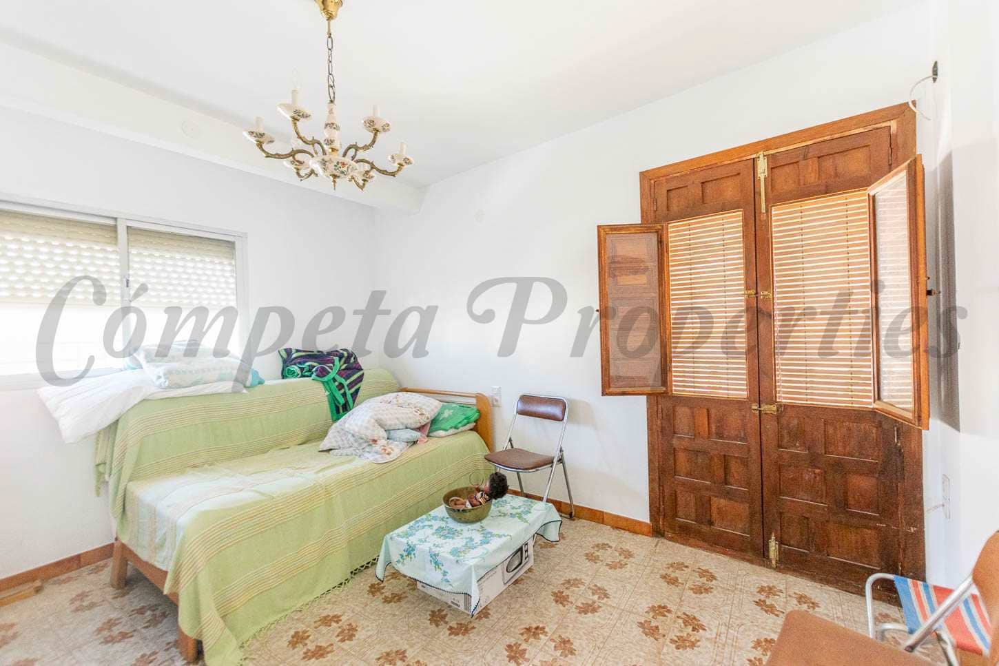 3 slaapkamer Huis te koop in Competa - € 139.000 (Ref: 8002689)