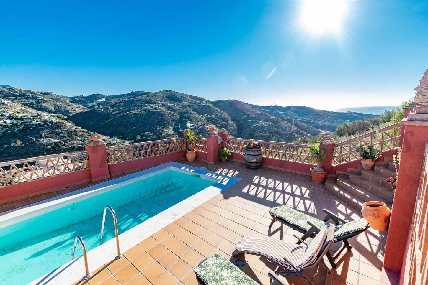 2 soveværelse Finca/Landehus til leje i Torrox med swimmingpool garage - € 1.000 (Ref: 8012121)