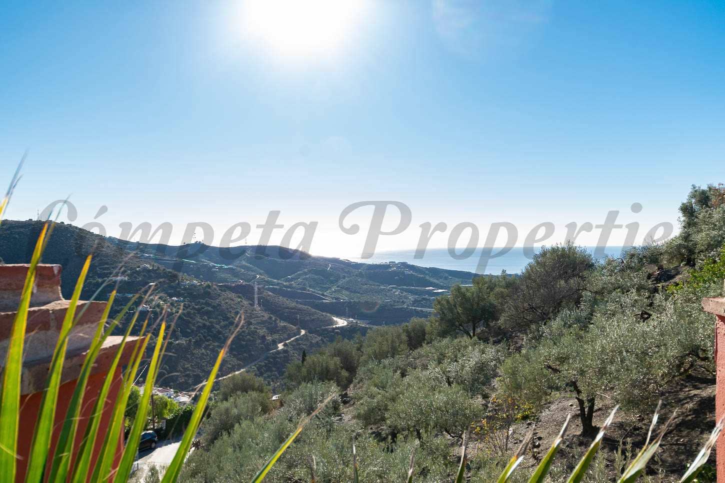 2 soveværelse Finca/Landehus til leje i Torrox med swimmingpool garage - € 1.000 (Ref: 8012121)