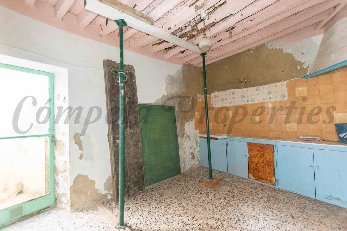 Maison de Ville à vendre à Competa - 125 000 € (Ref: 8118063)