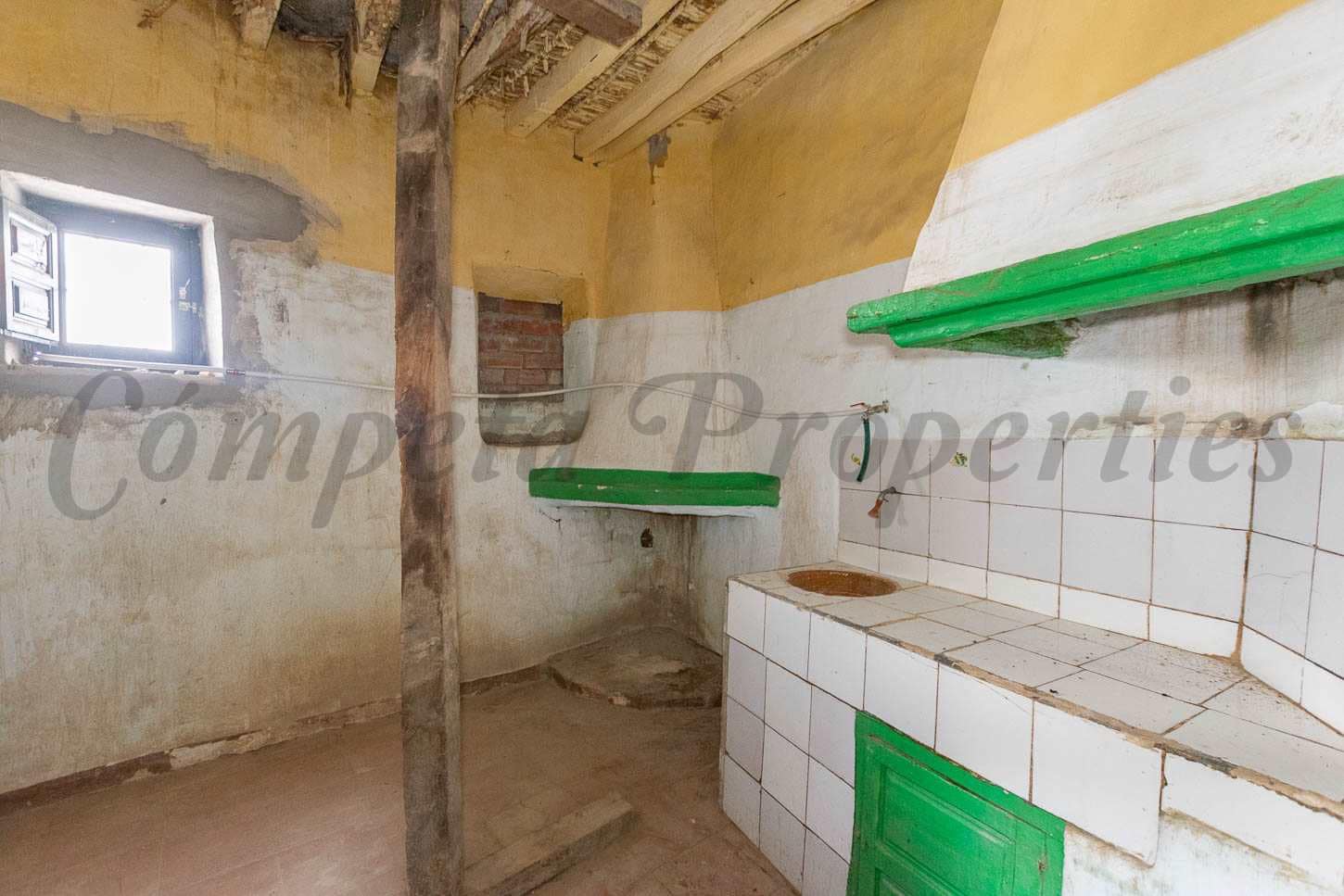 Maison de Ville à vendre à Competa - 125 000 € (Ref: 8118063)