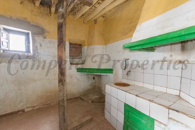 Maison de Ville à vendre à Cómpeta - 125 000 € (Ref: 8118063)