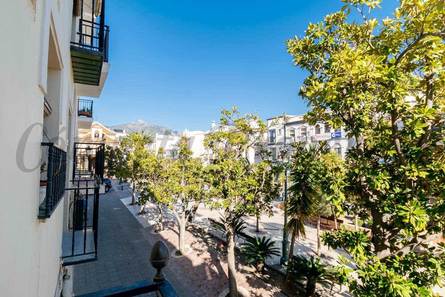 8 bedroom Townhouse for sale in Nerja - € 950,000 (Ref: 8141424)