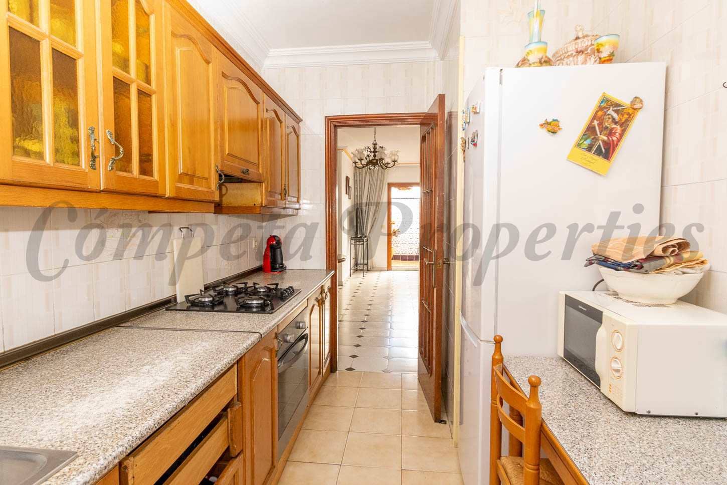 8 bedroom Townhouse for sale in Nerja - € 950,000 (Ref: 8141424)