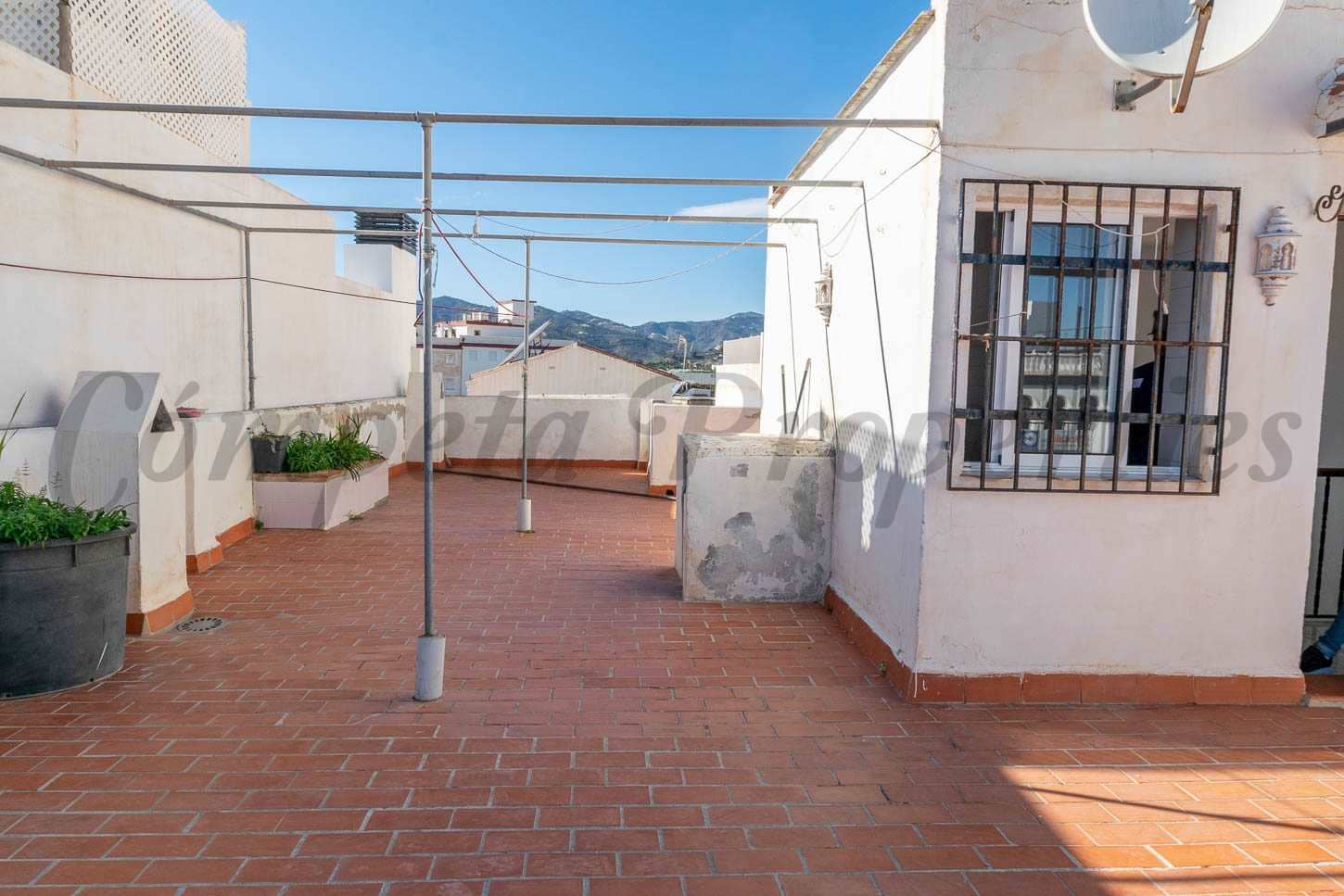 8 bedroom Townhouse for sale in Nerja - € 950,000 (Ref: 8141424)