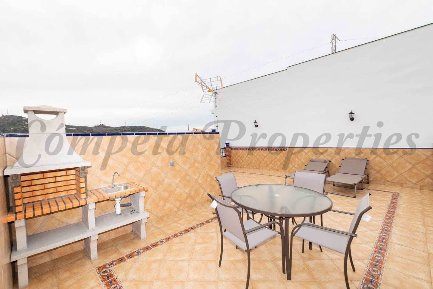 2 quarto Casa em Banda para arrendamento para férias em Torrox com piscina Garagem - 750 € (Ref: 8141469)