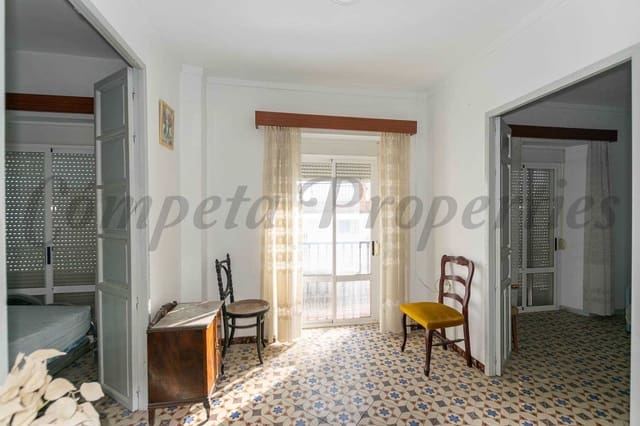 5 bedroom Townhouse for sale in Cómpeta - € 194,000 (Ref: 8146567)