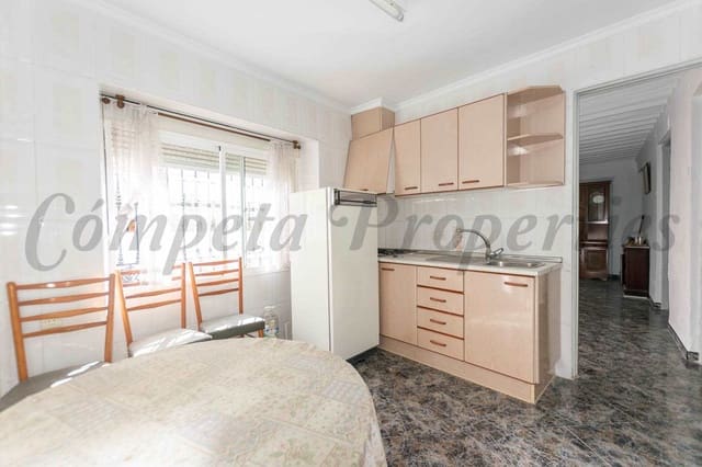 5 bedroom Townhouse for sale in Cómpeta - € 194,000 (Ref: 8146567)