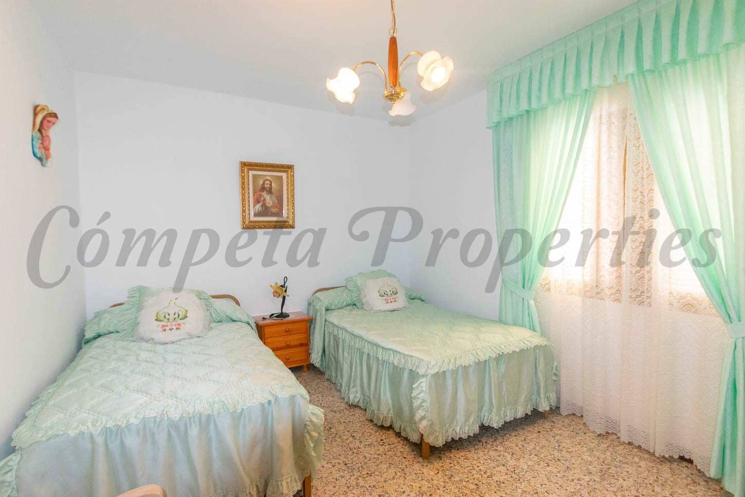 5 soveværelse Byhus til salg i Competa - € 173.000 (Ref: 8155663)