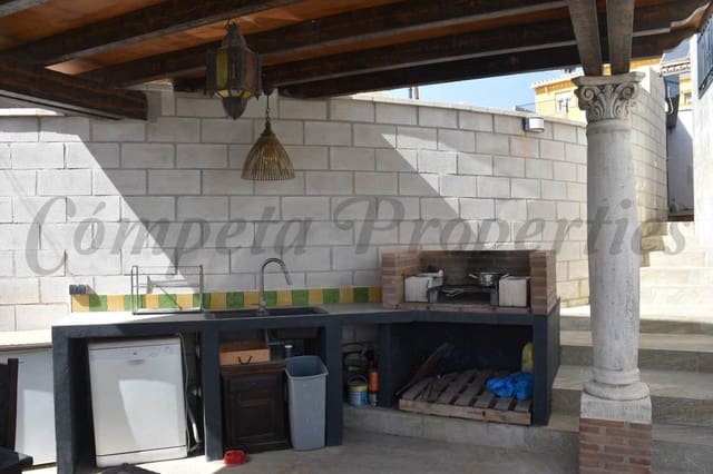 3 bedroom Townhouse for sale in Torrox with pool garage - € 630,000 (Ref: 8176185)