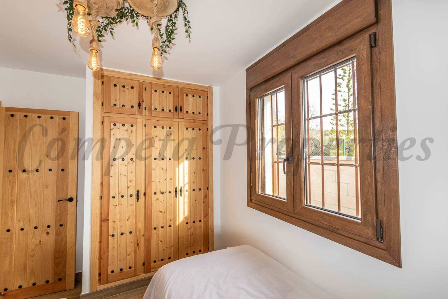 3 camera da letto Finca/Casa di Campagna da affitare come casa vacanza in Torrox con piscina garage - 1.225 € (Rif: 8200684)