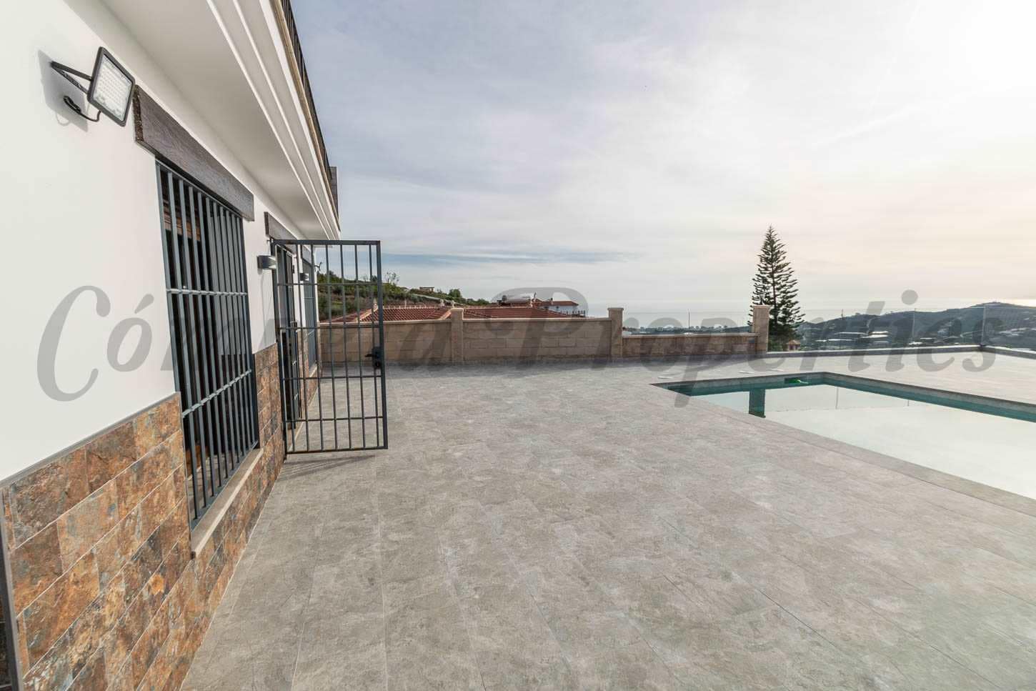 3 camera da letto Finca/Casa di Campagna da affitare come casa vacanza in Torrox con piscina garage - 1.225 € (Rif: 8200684)