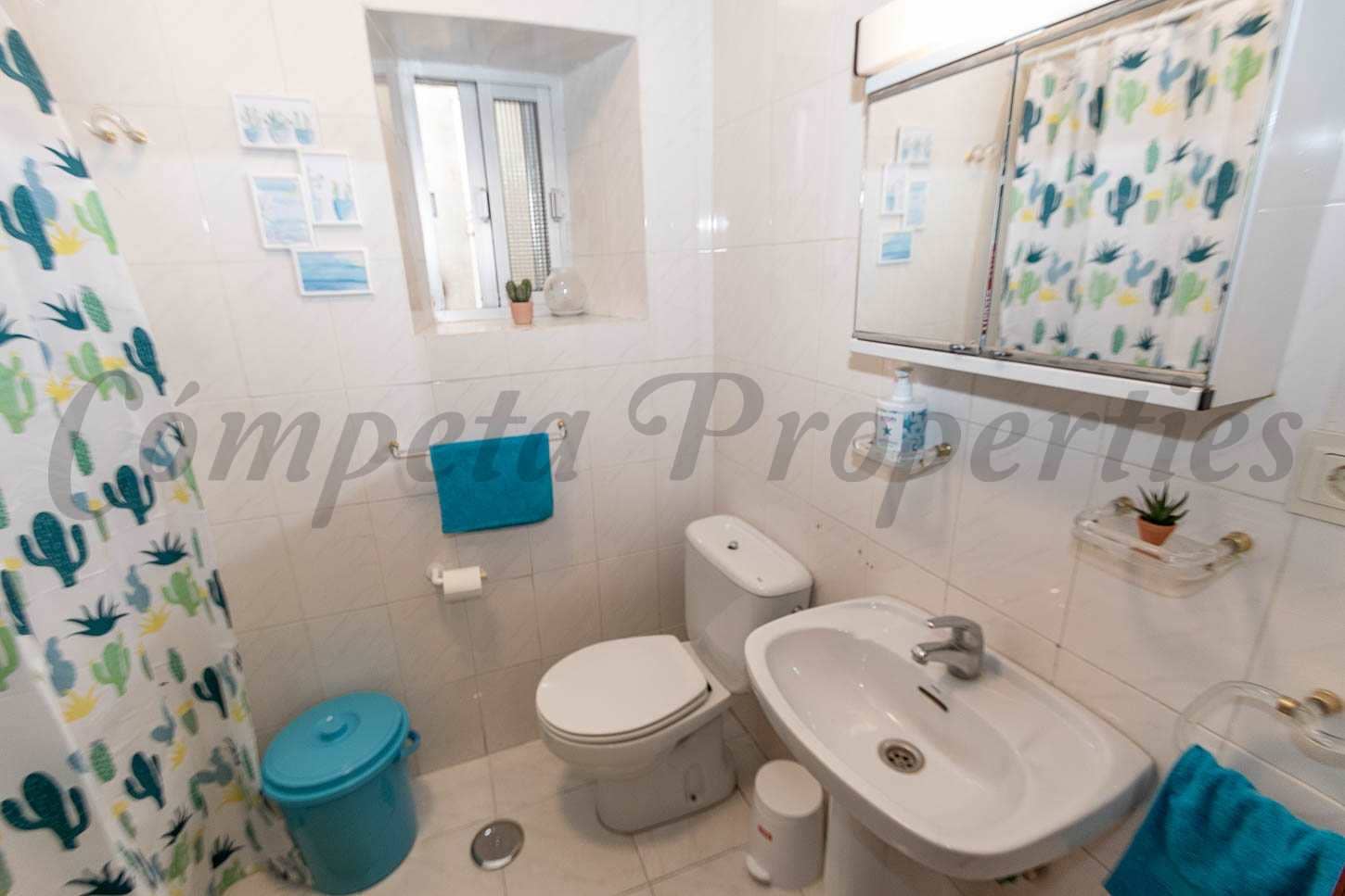 3 soverom Hus til salgs i Torrox - € 470 (Ref: 8223601)