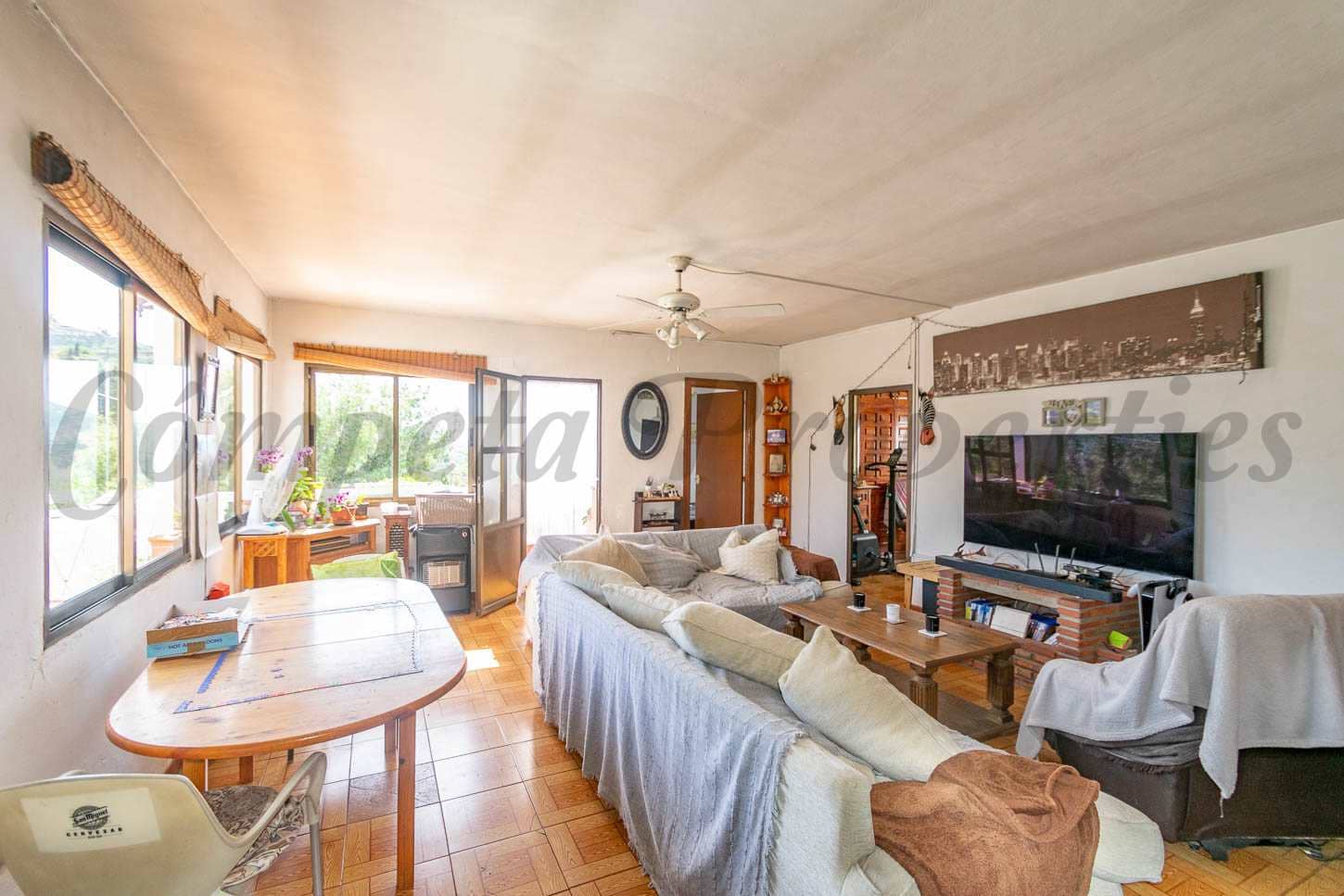 6 slaapkamer Villa te koop in Competa - € 750.000 (Ref: 8223644)