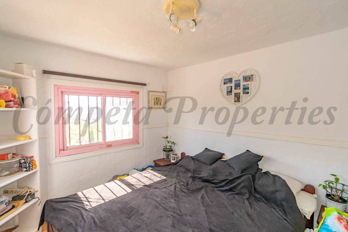 6 slaapkamer Villa te koop in Competa - € 750.000 (Ref: 8223644)