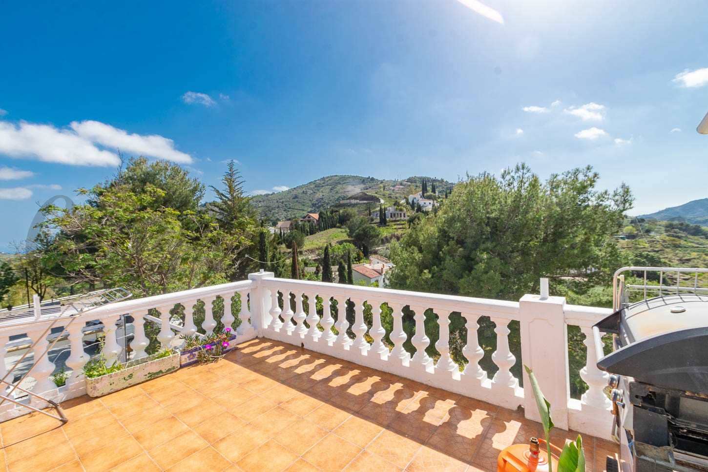 6 slaapkamer Villa te koop in Competa - € 750.000 (Ref: 8223644)