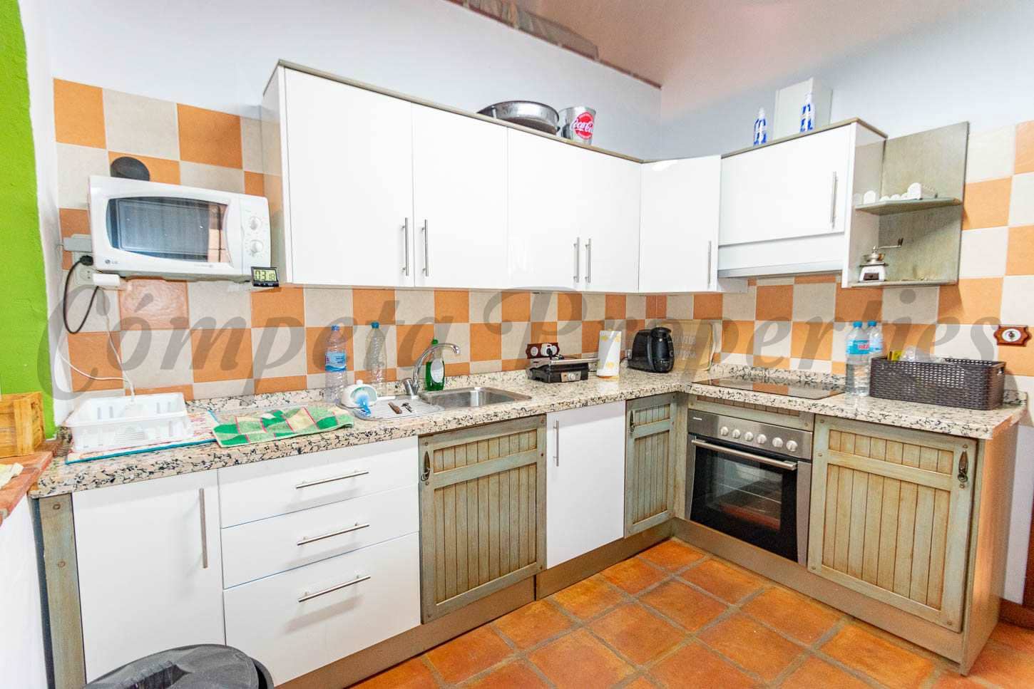 2 soveværelse Finca/Landehus til leje i Competa med swimmingpool garage - € 1.200 (Ref: 8227174)