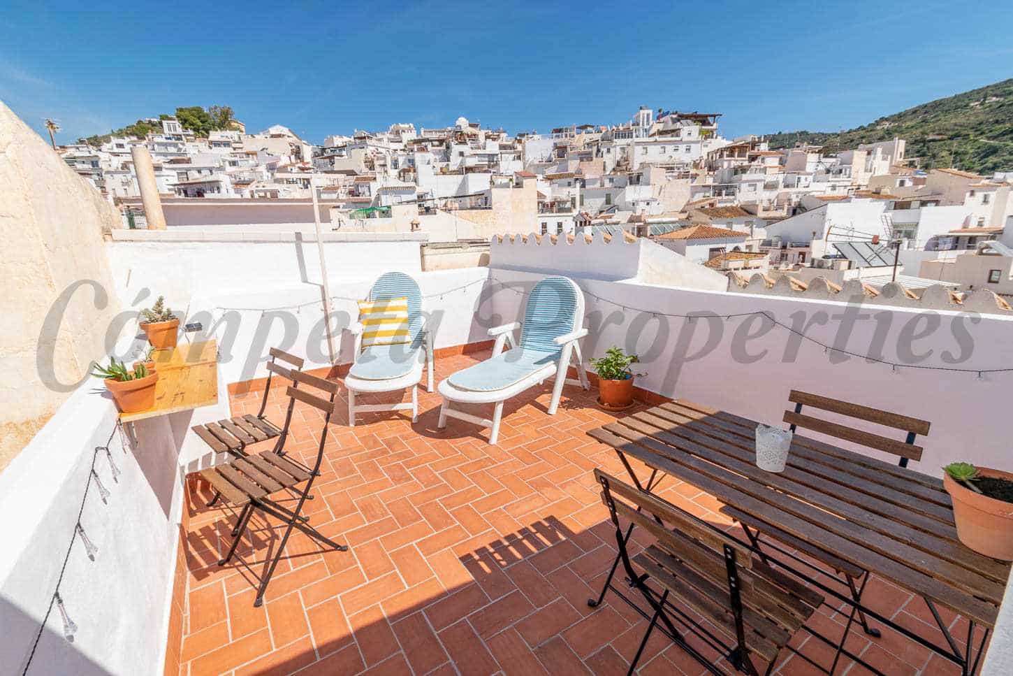 3 slaapkamer Huis voor vakantieverhuur in Torrox - € 470 (Ref: 8229791)