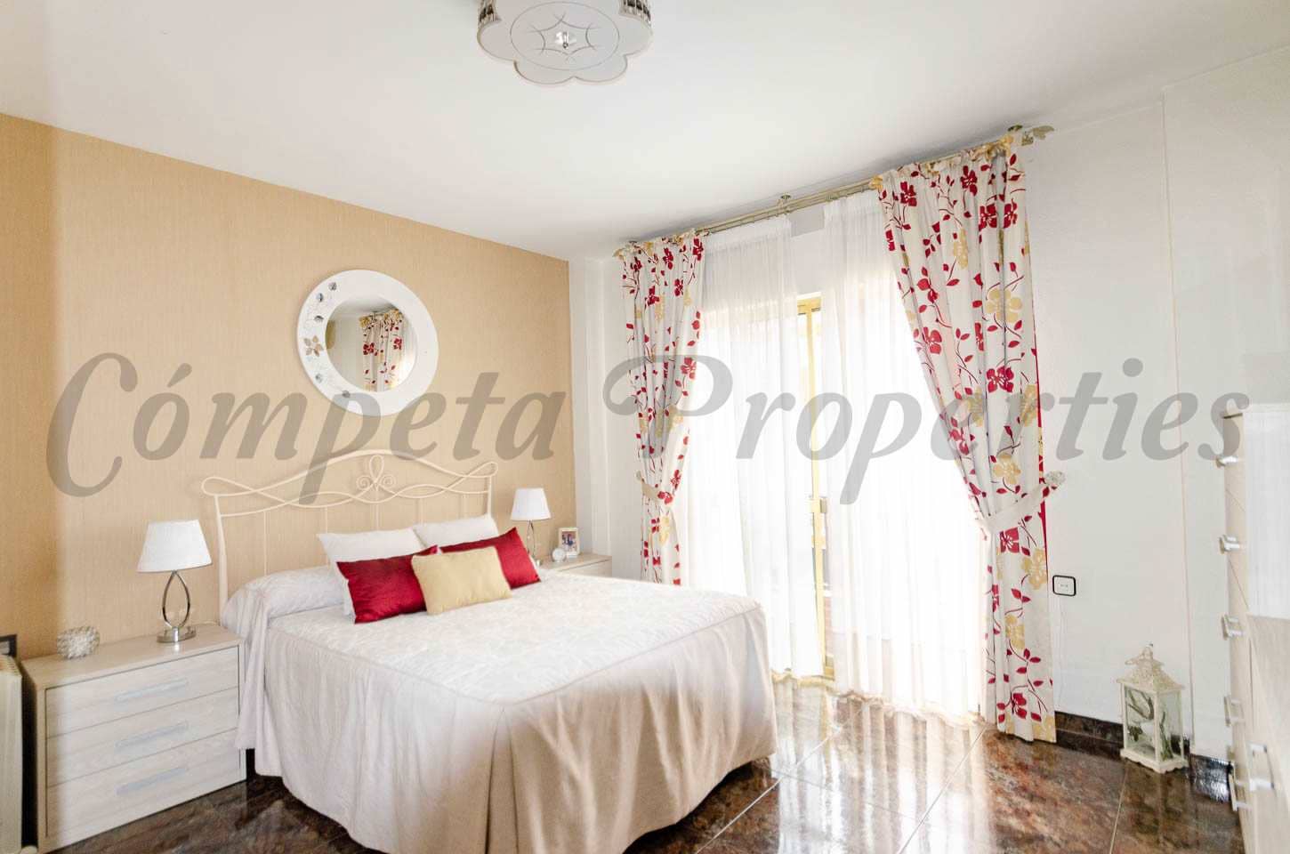3 bedroom Townhouse for sale in Competa with garage - € 378,000 (Ref: 8263777)