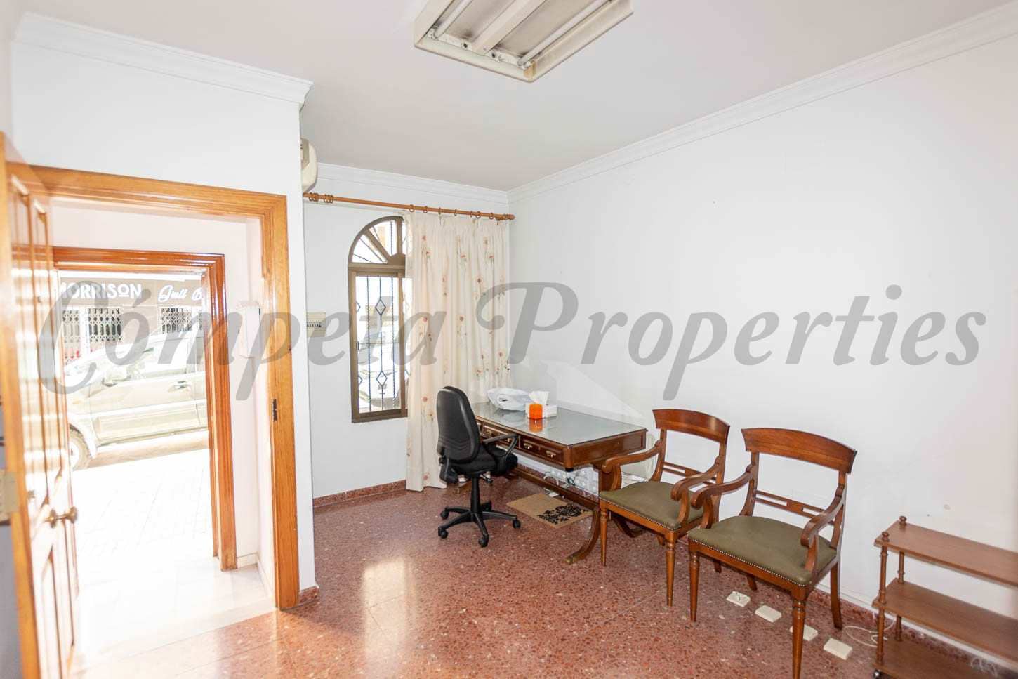 3 quarto Apartamento para venda em Nerja - 200 000 € (Ref: 8292949)