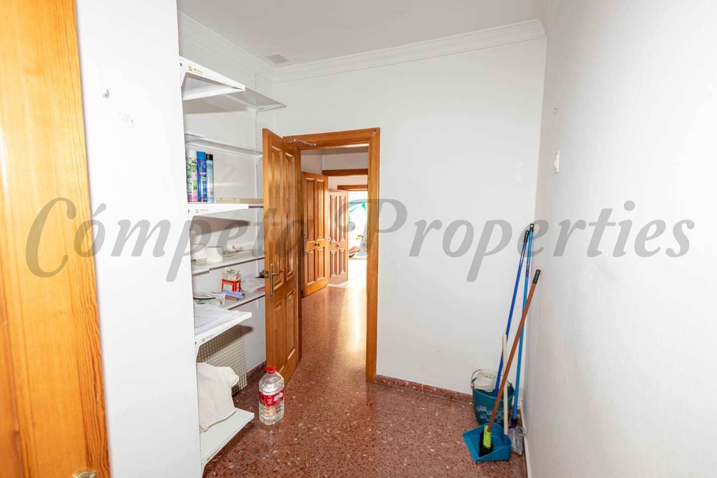 3 quarto Apartamento para venda em Nerja - 200 000 € (Ref: 8292949)