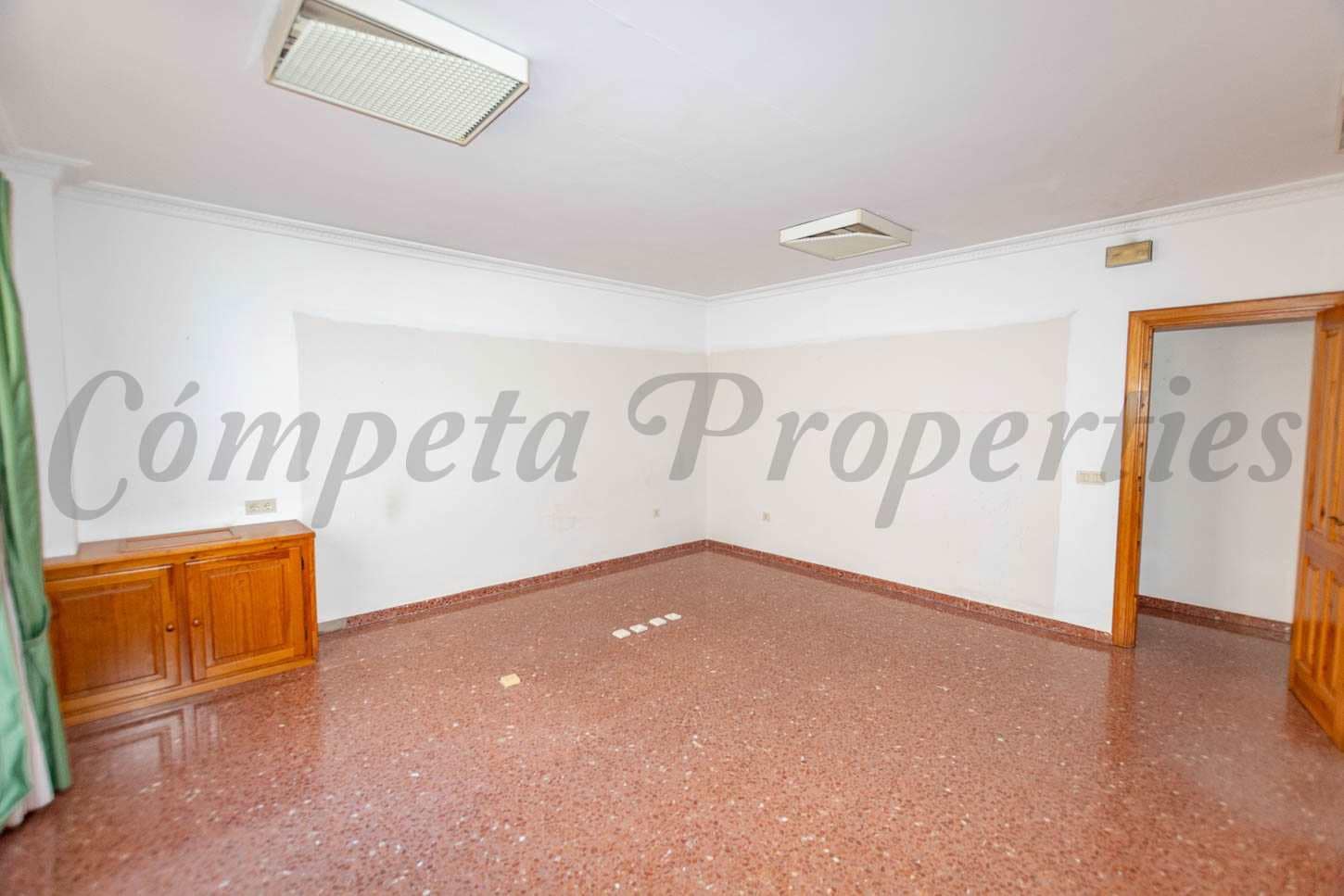 3 quarto Apartamento para venda em Nerja - 200 000 € (Ref: 8292949)