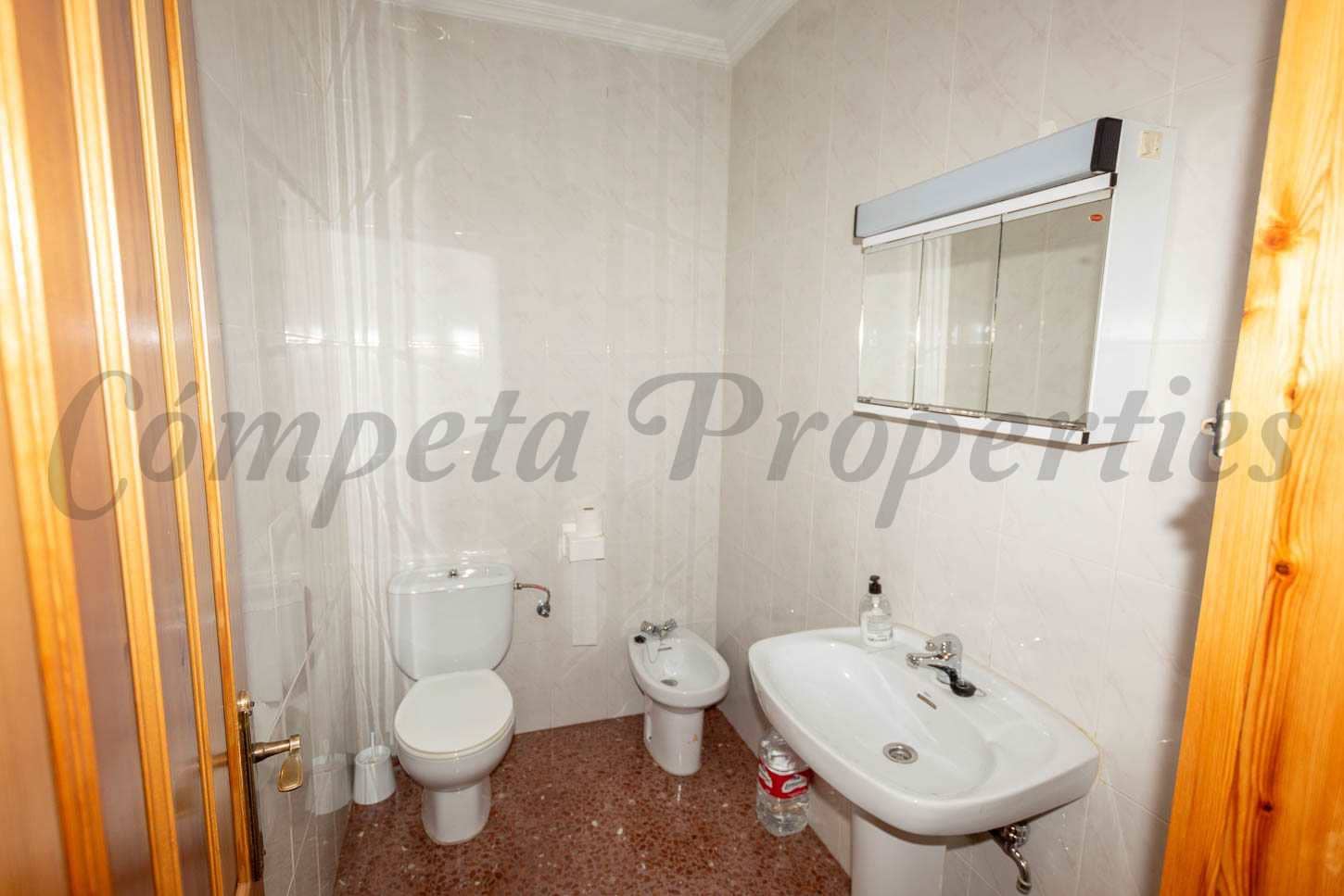 3 quarto Apartamento para venda em Nerja - 200 000 € (Ref: 8292949)