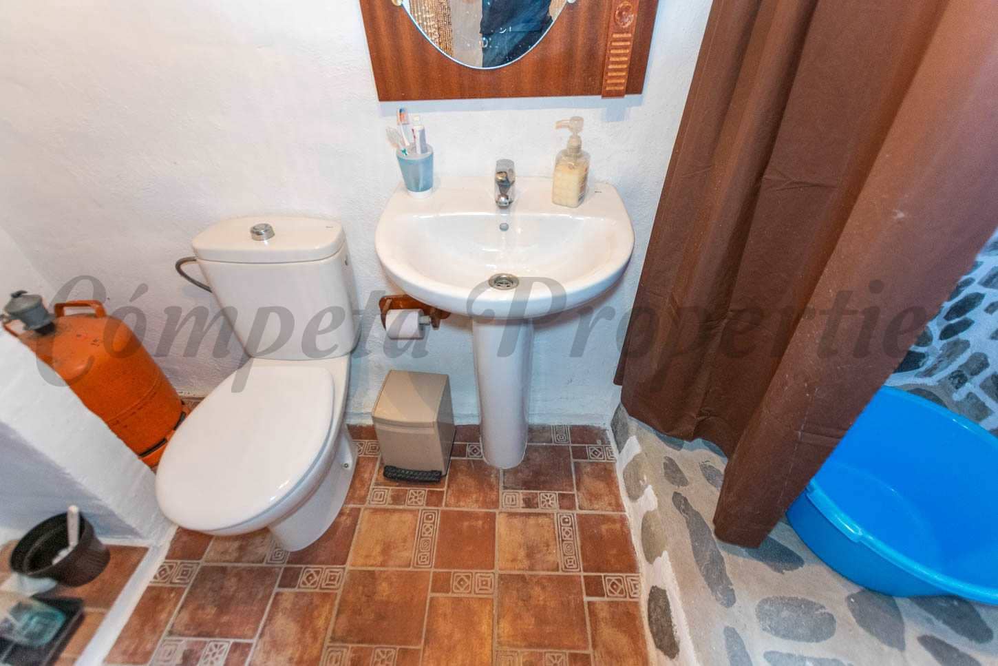 4 soveværelse Villa til salg i Lagos med swimmingpool - € 550.000 (Ref: 8315502)