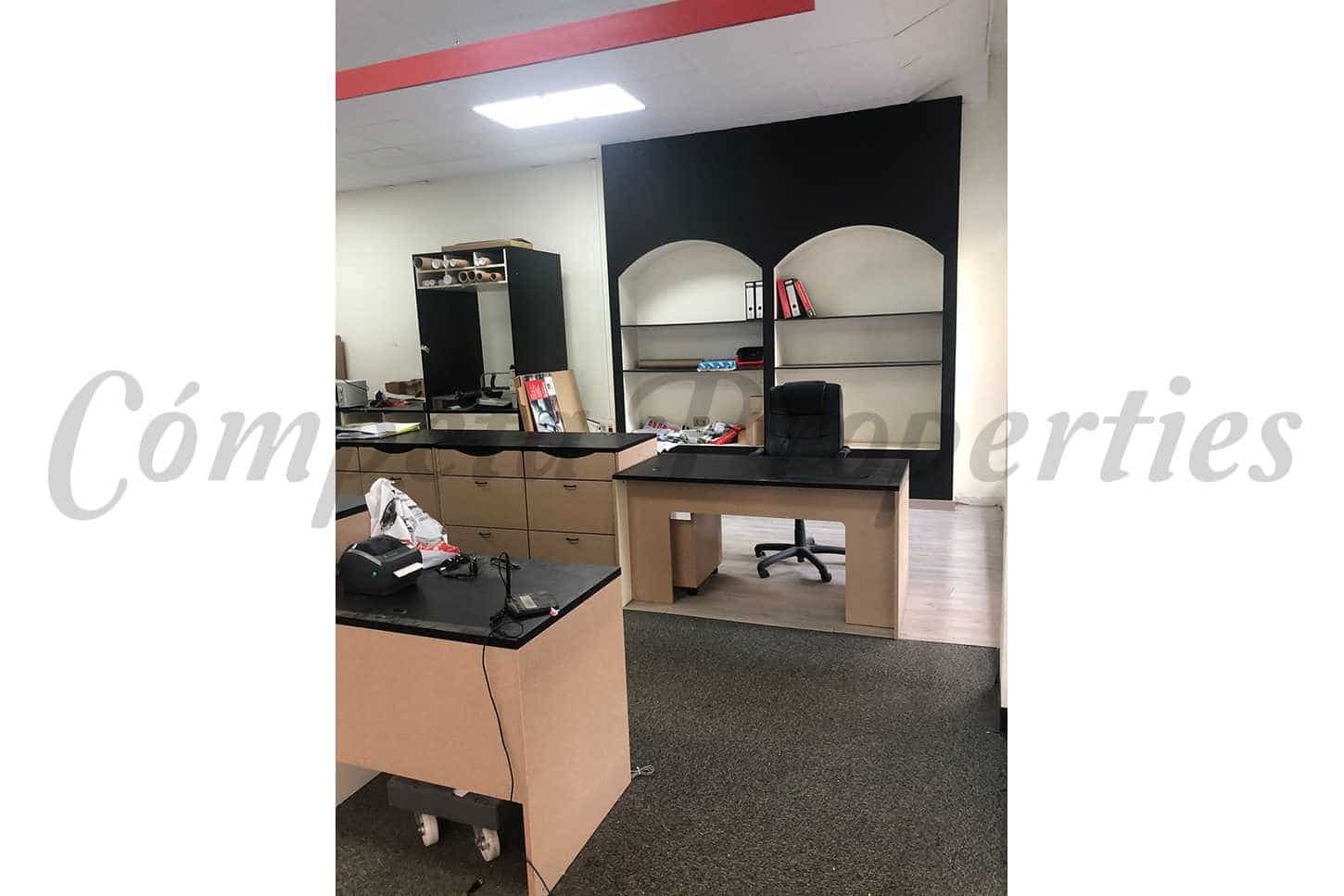 Erhverv til leje i Velez-Malaga - € 1.260 (Ref: 8326889)