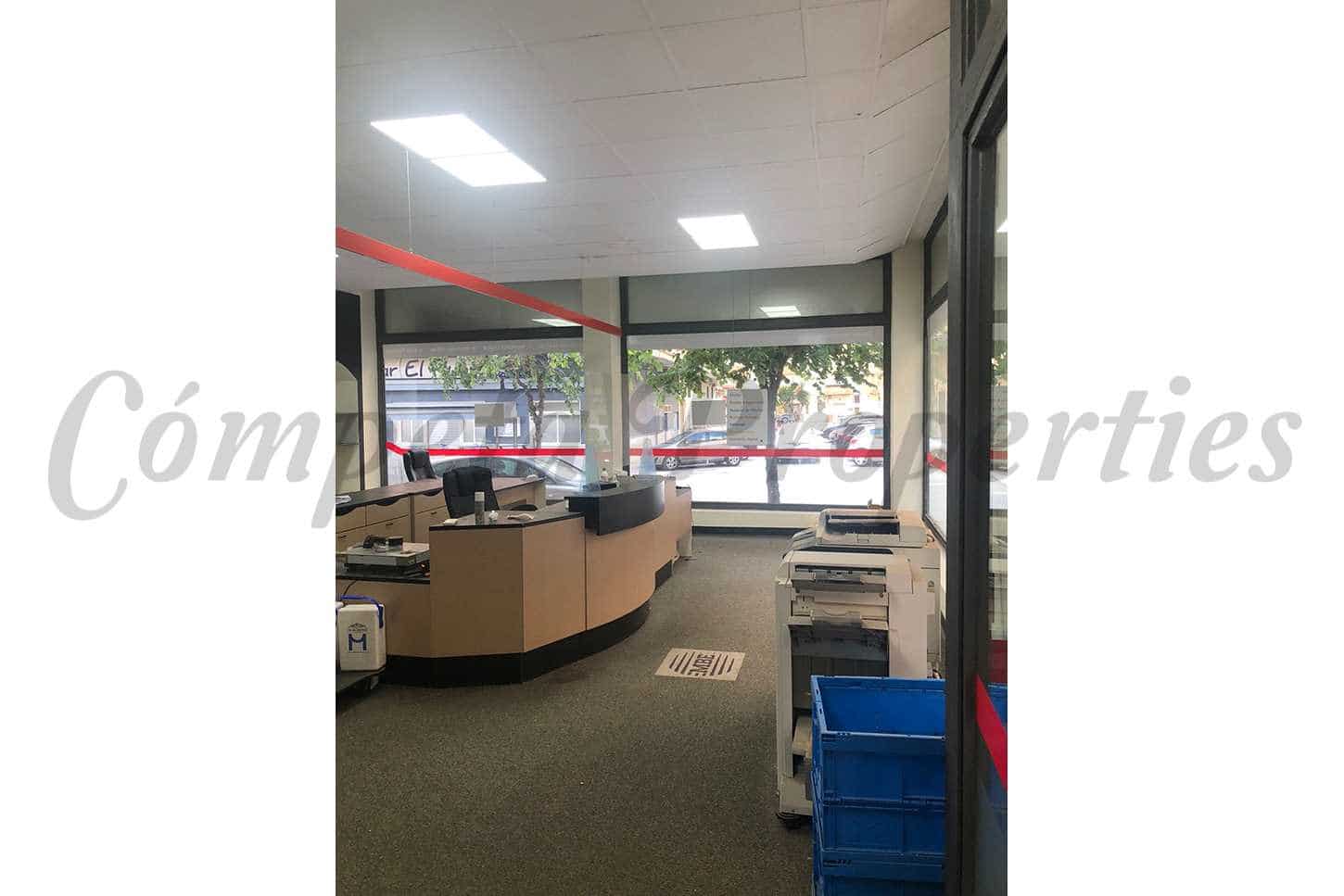 Erhverv til leje i Velez-Malaga - € 1.260 (Ref: 8326889)