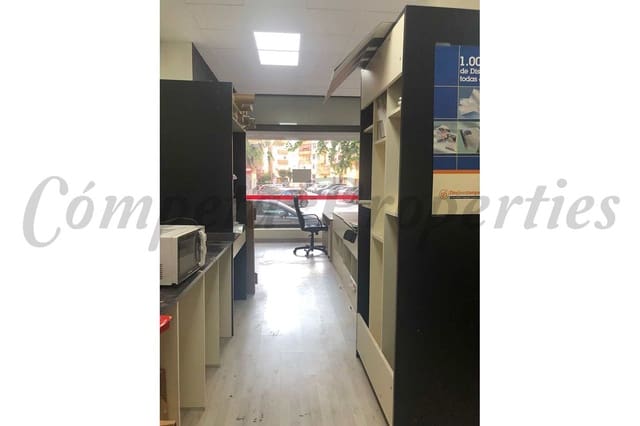 Kaupallinen vuokrattavana paikassa Vélez-Málaga - 1 260 € (Ref: 8326889)