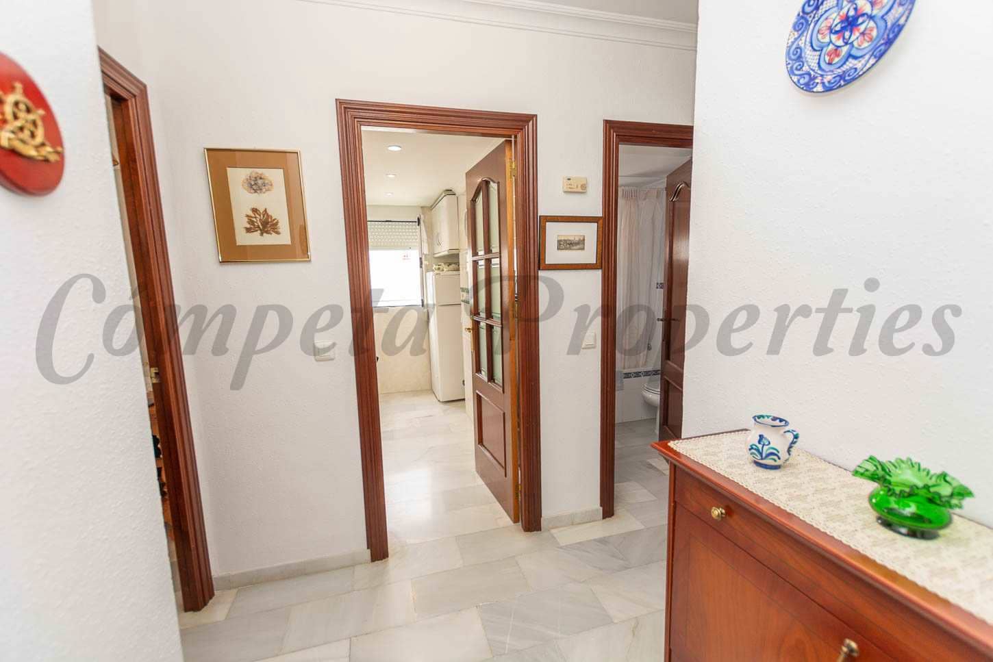 1 soveværelse Lejlighed til salg i Nerja med swimmingpool - € 335.000 (Ref: 8346819)