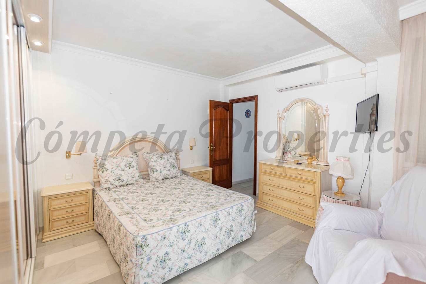 1 soveværelse Lejlighed til salg i Nerja med swimmingpool - € 335.000 (Ref: 8346819)