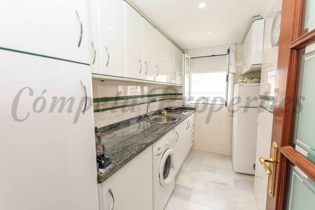 1 soveværelse Lejlighed til salg i Nerja med swimmingpool - € 335.000 (Ref: 8346819)