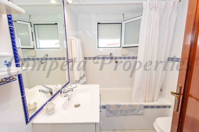 1 soveværelse Lejlighed til salg i Nerja med swimmingpool - € 335.000 (Ref: 8346819)